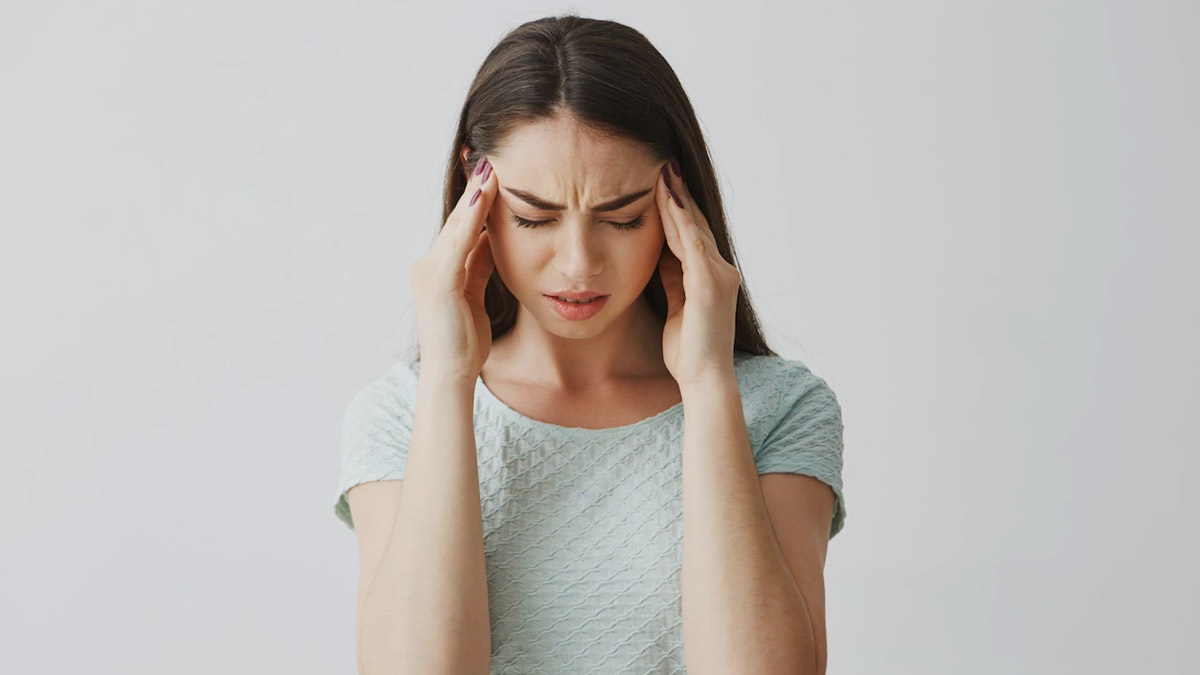 क्या सर्जरी के बाद आपको अक्सर होता है सिरदर्द? एक्सपर्ट से जानें  इसके कारण और उपाय  